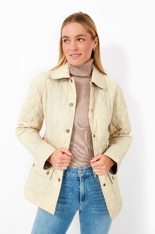 Women's Outfit For The Office Pearl Lightweight Summer Beadnell Quilt