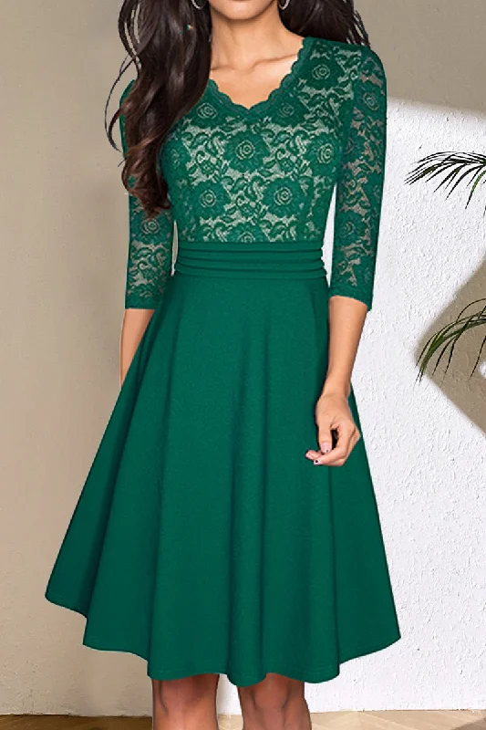 Save Big V-Neck Lace Detail Knee-Length Dress