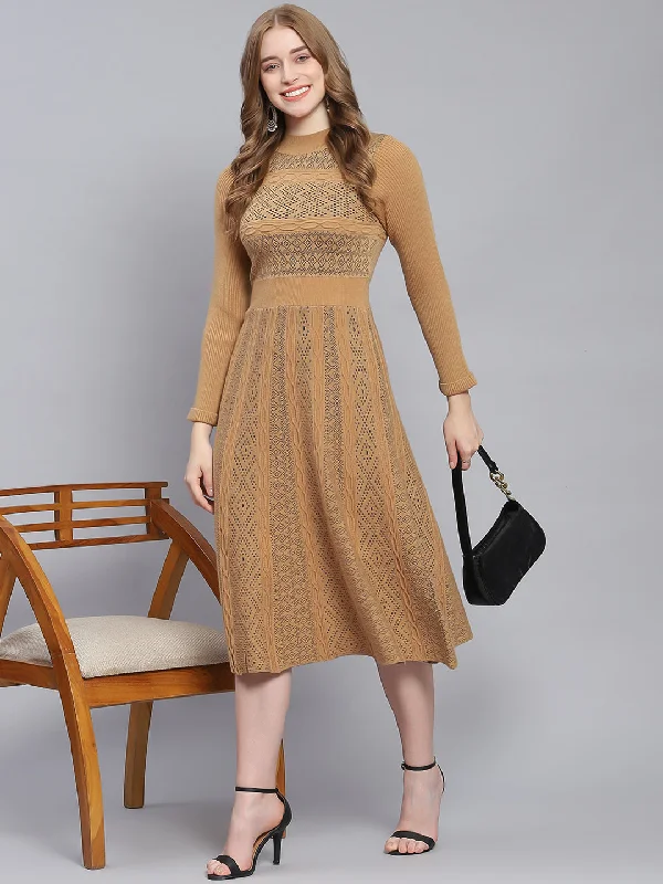 Versatile Wardrobe Essentials Women Brown Self Design T Neck 3/4 Sleeve Dresses