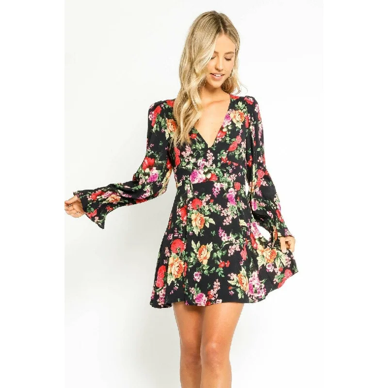 Chic Style, Always In Vogue Bell Sleeve Dress