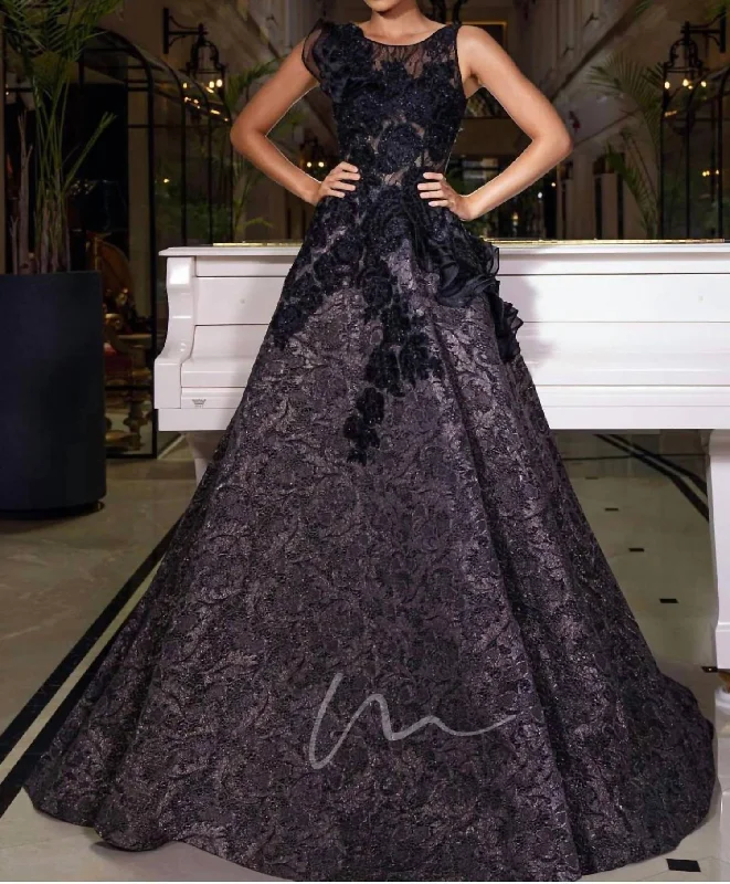 Women's Tailored Outfit Beaded Lace Gown In Black